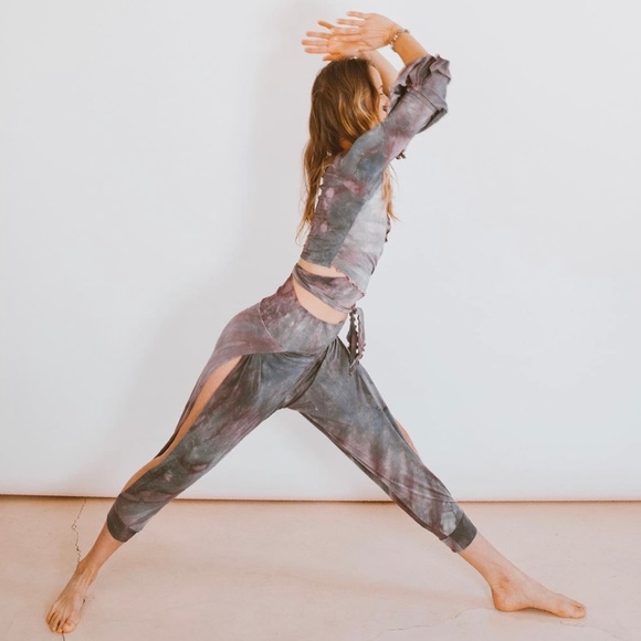 Fusion Threads Collective Pants - Fusion Threads Collective Yoga Pants